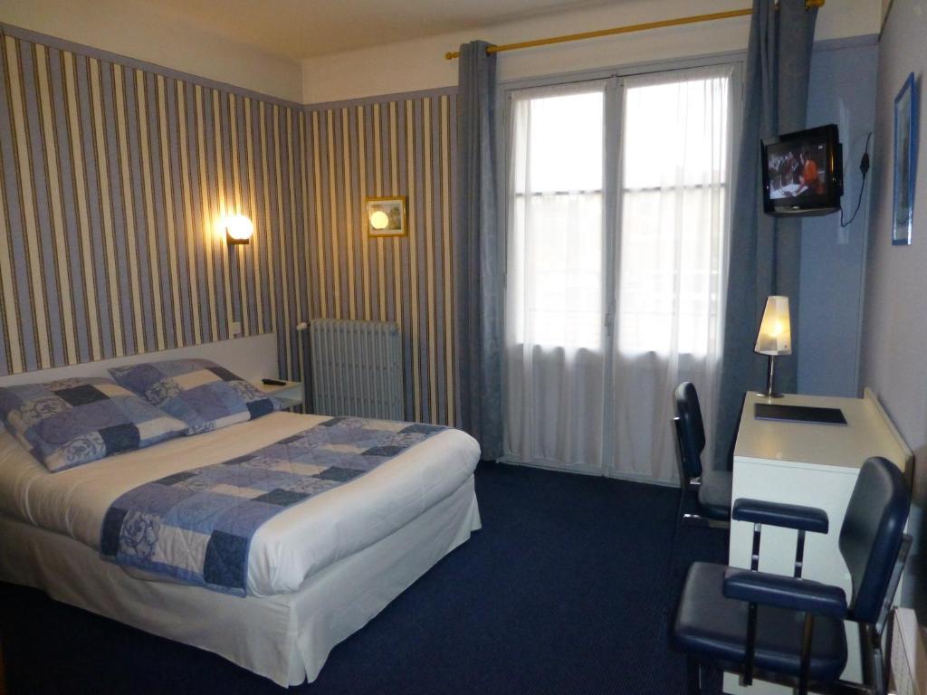 Trianon Hotel Vichy Room photo