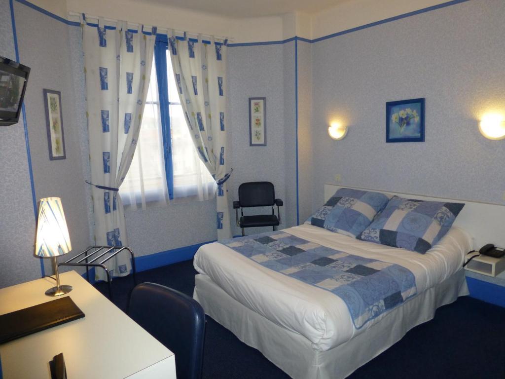 Trianon Hotel Vichy Room photo