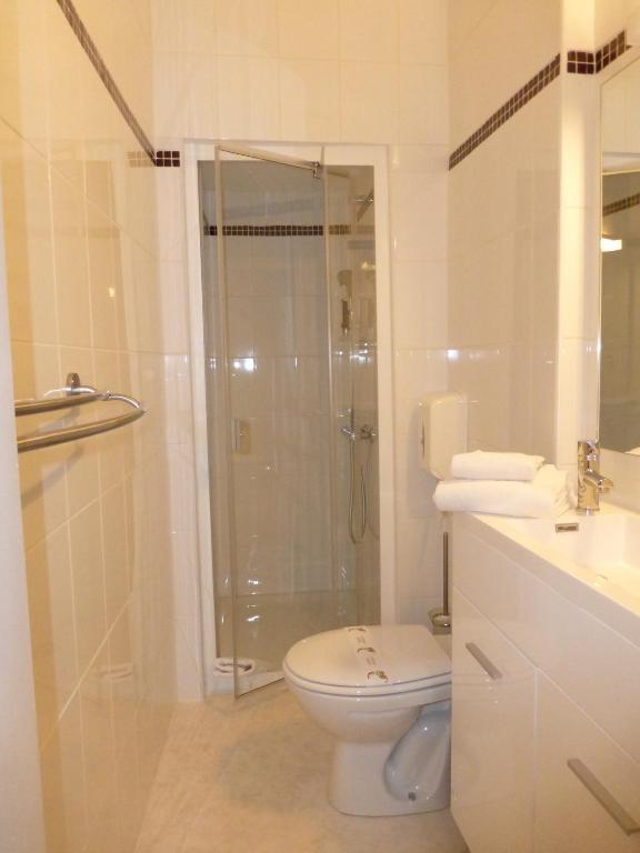 Trianon Hotel Vichy Room photo